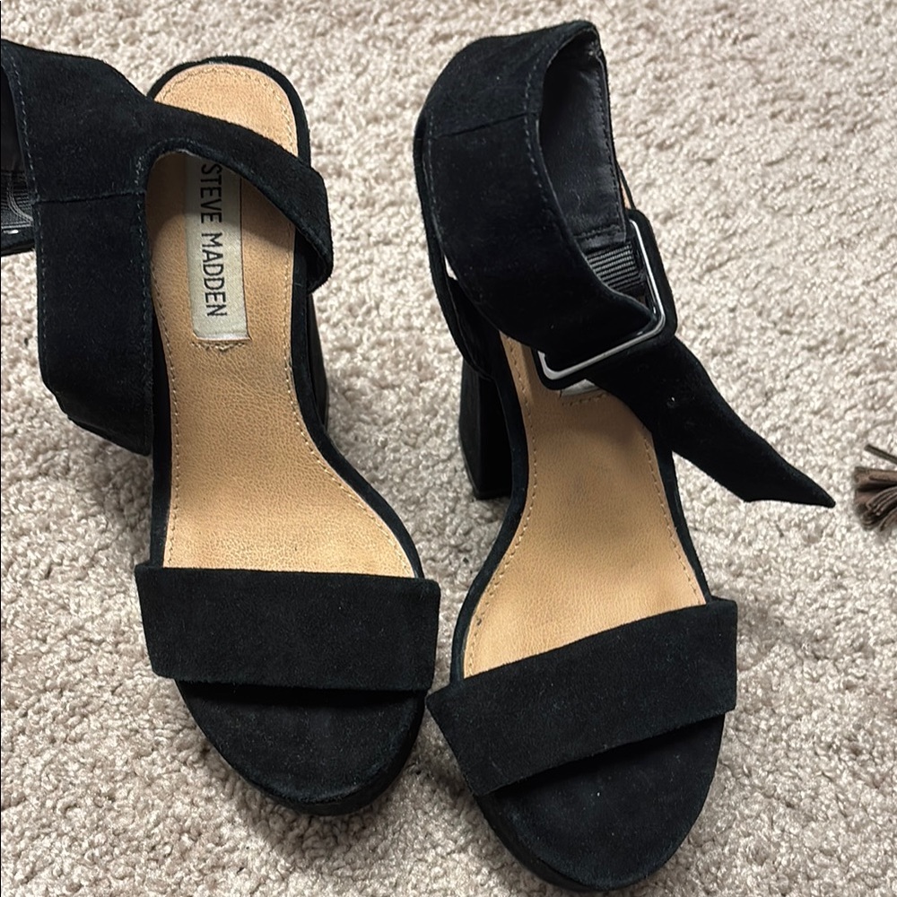 Steve Madden Joline Black chunky Heels with Ankle Strap